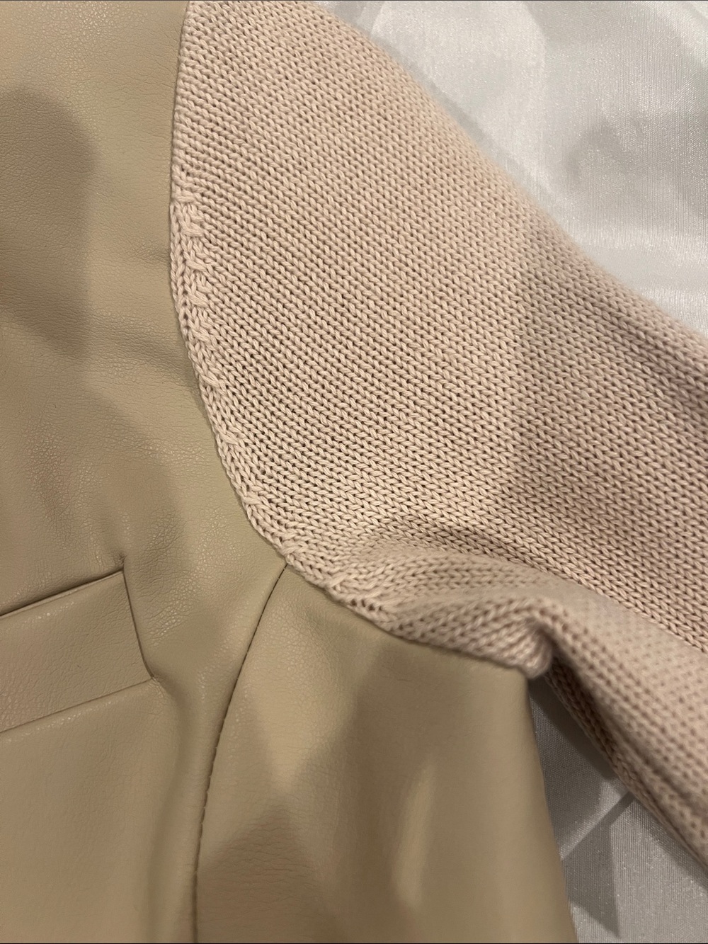 Central Park West Faux leatherBlazer with Knit Sleeves size XS - Picture 8 of 8